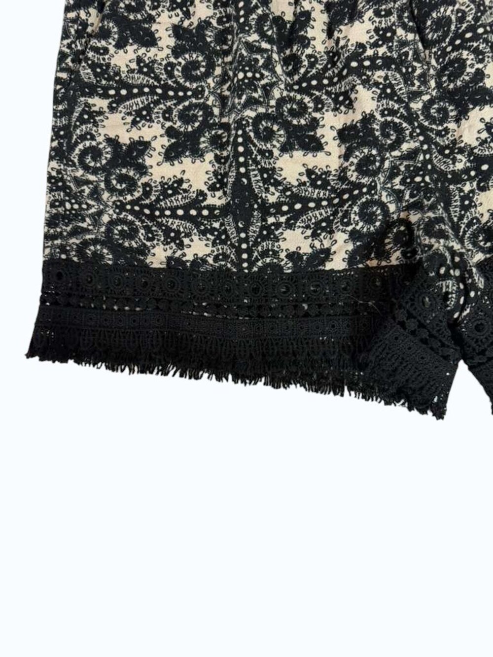 Aakewei Floral Lace Fringe Shorts Size XL Black Beige Boho. Black Beige Nylon. - Picture 6 of 7